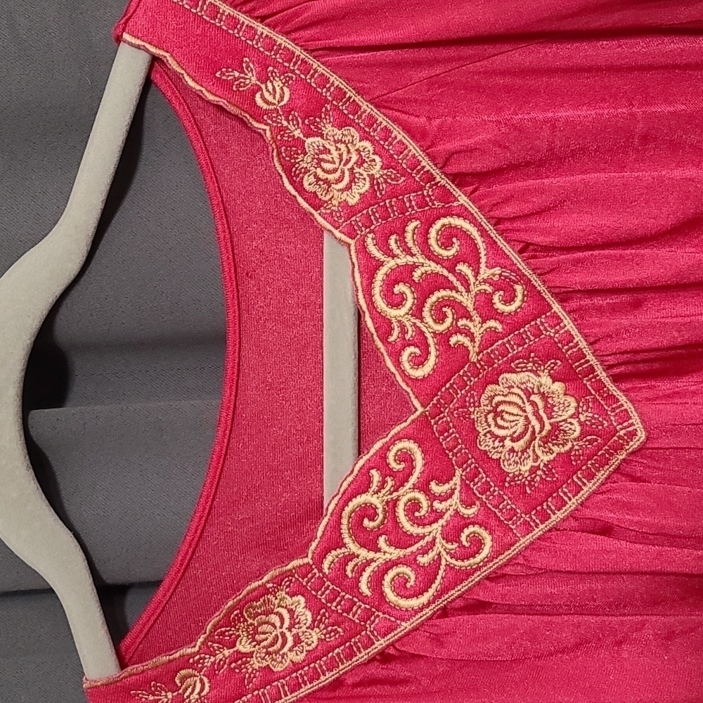 VTG ShadowLine Womens Long Nightgown Red/Gold Embroidery‎ V-neck USA Size S GUC - Picture 2 of 8